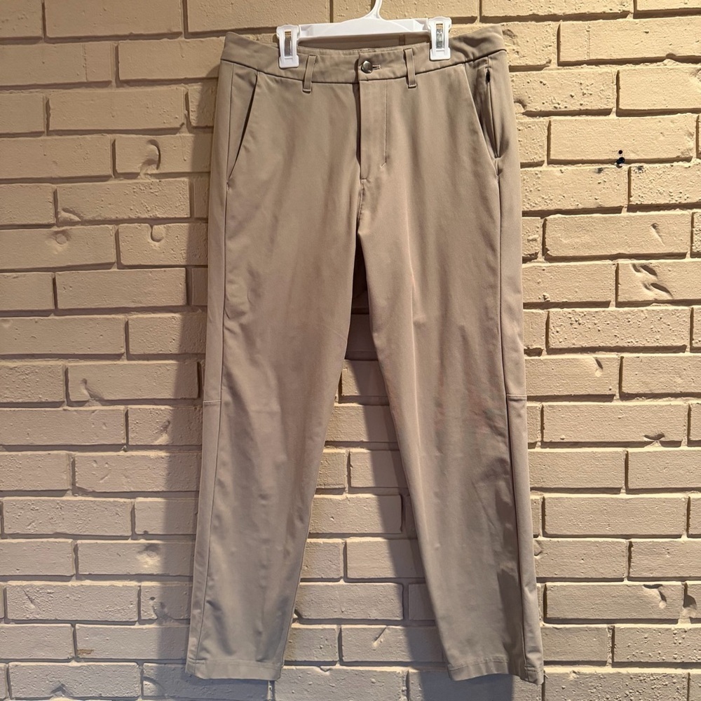 Lululemon Men’s 30 Commission Pant Slim Warpstreme Tofino Sand Performance